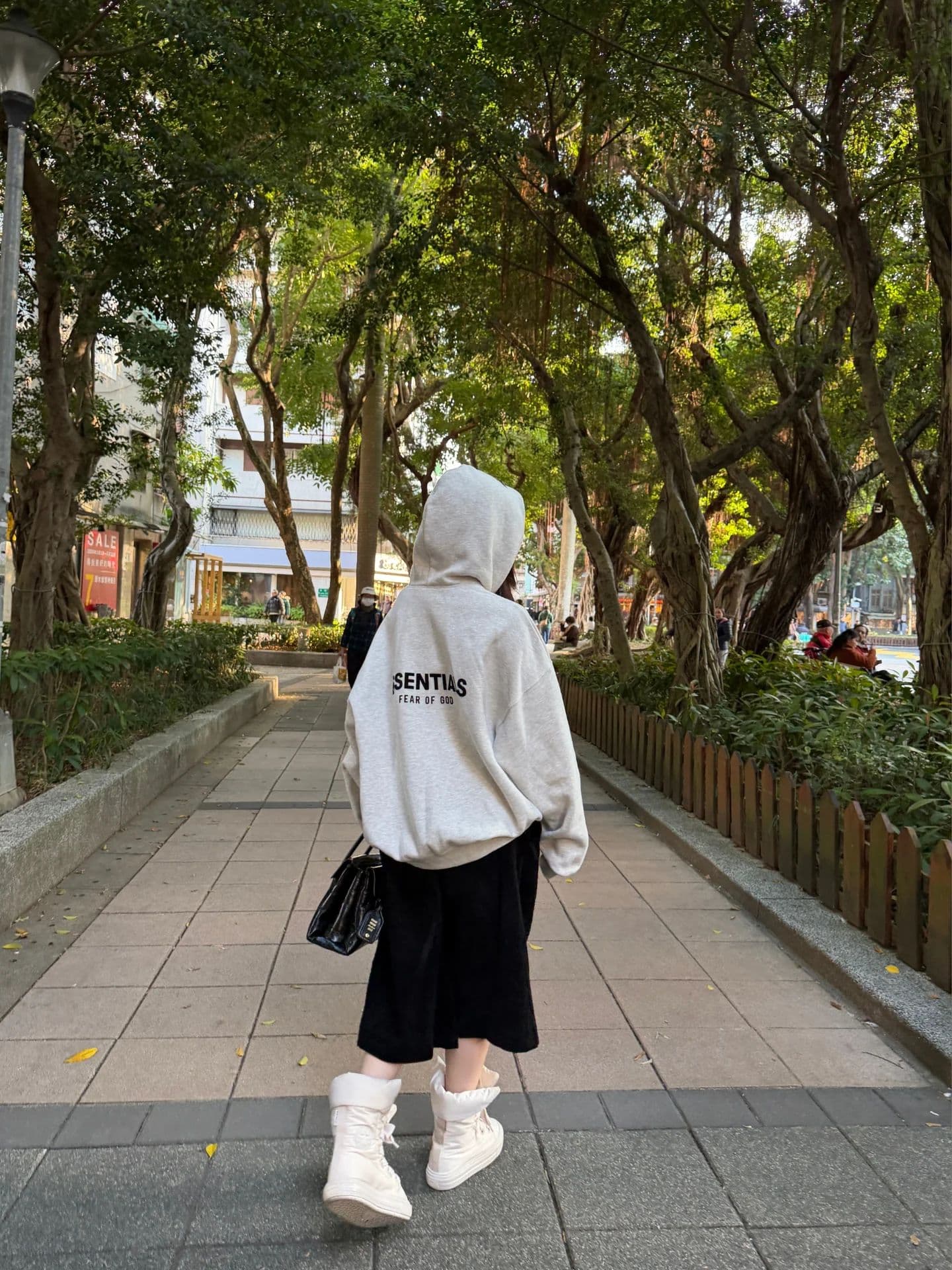 恩採在公園 - 圖片 5