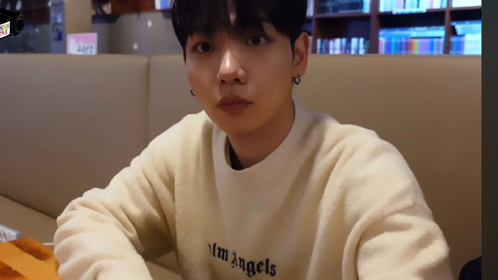 Jaehyun 漫畫咖啡廳