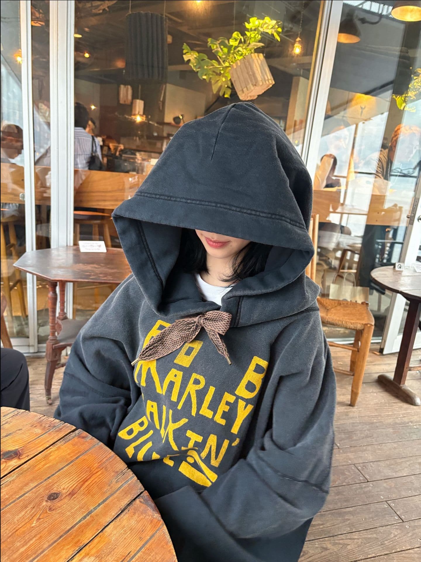 Karina 吃麵包 - 圖片 2