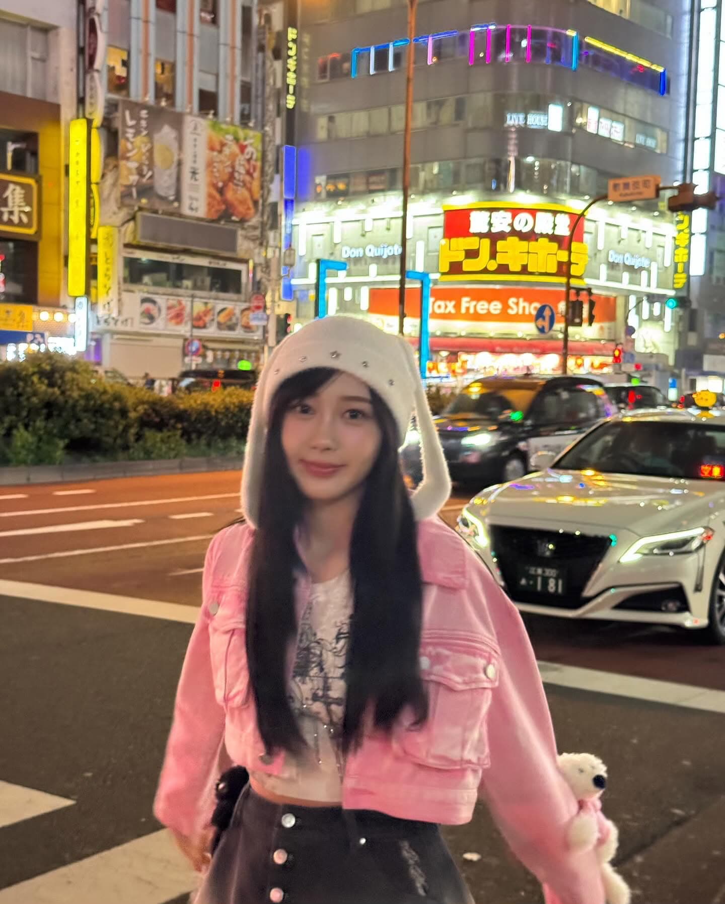 Giselle 超長兔耳朵