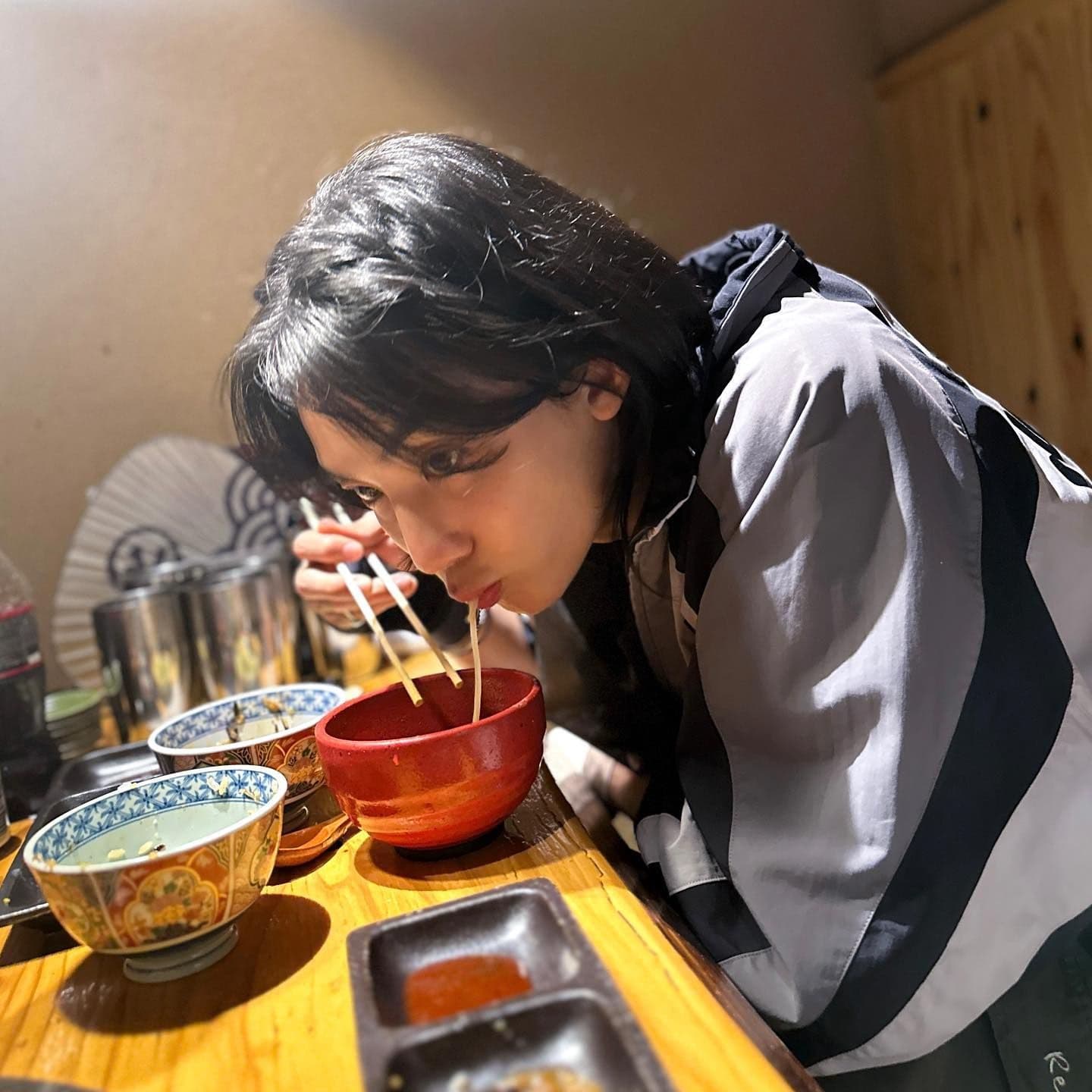 JEONGHAN 脇彦商店