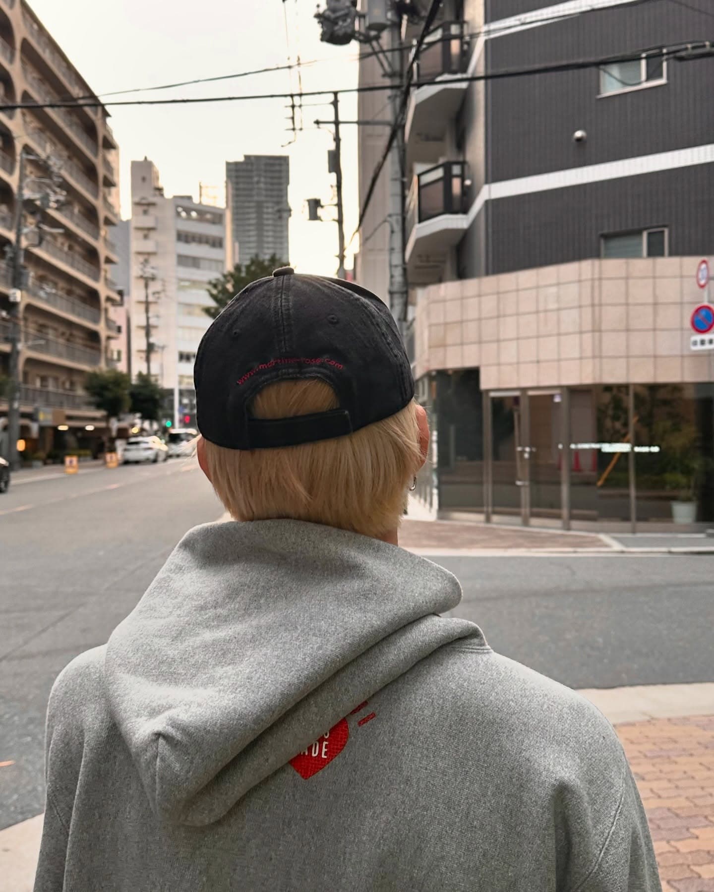 Jungwon 背影 - 圖片 3