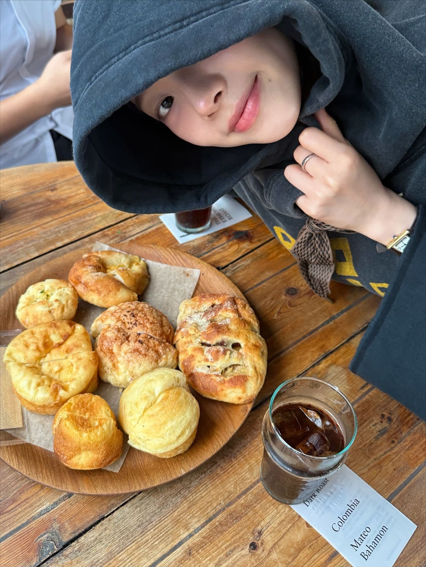 Karina 吃麵包 - 圖片 7