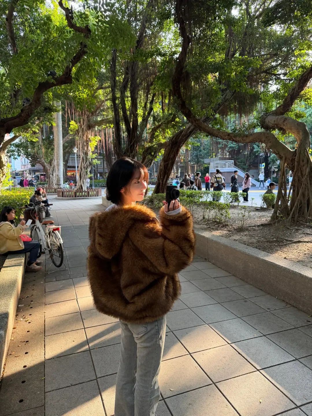 小櫻花在公園 - 圖片 2