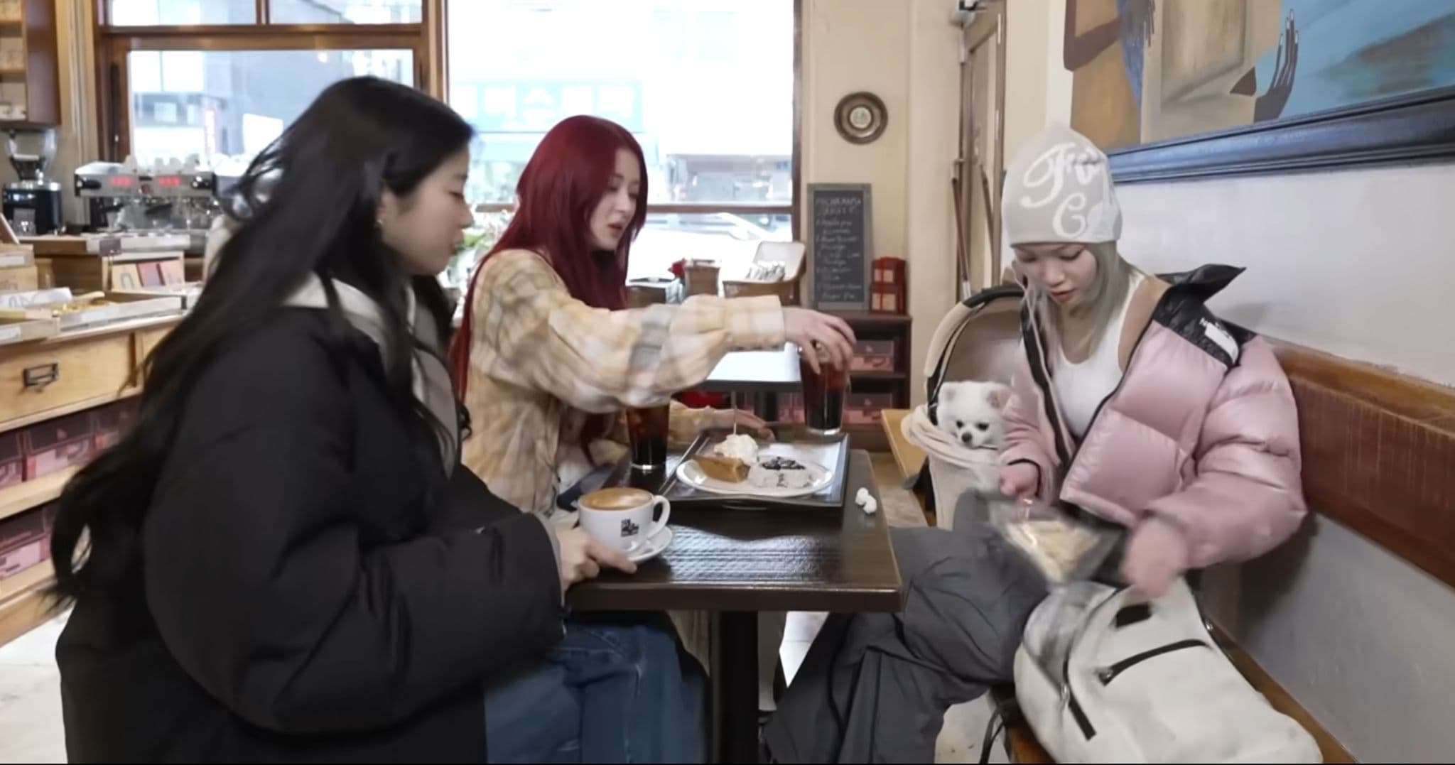 茲哈、允真、采源 麵包店