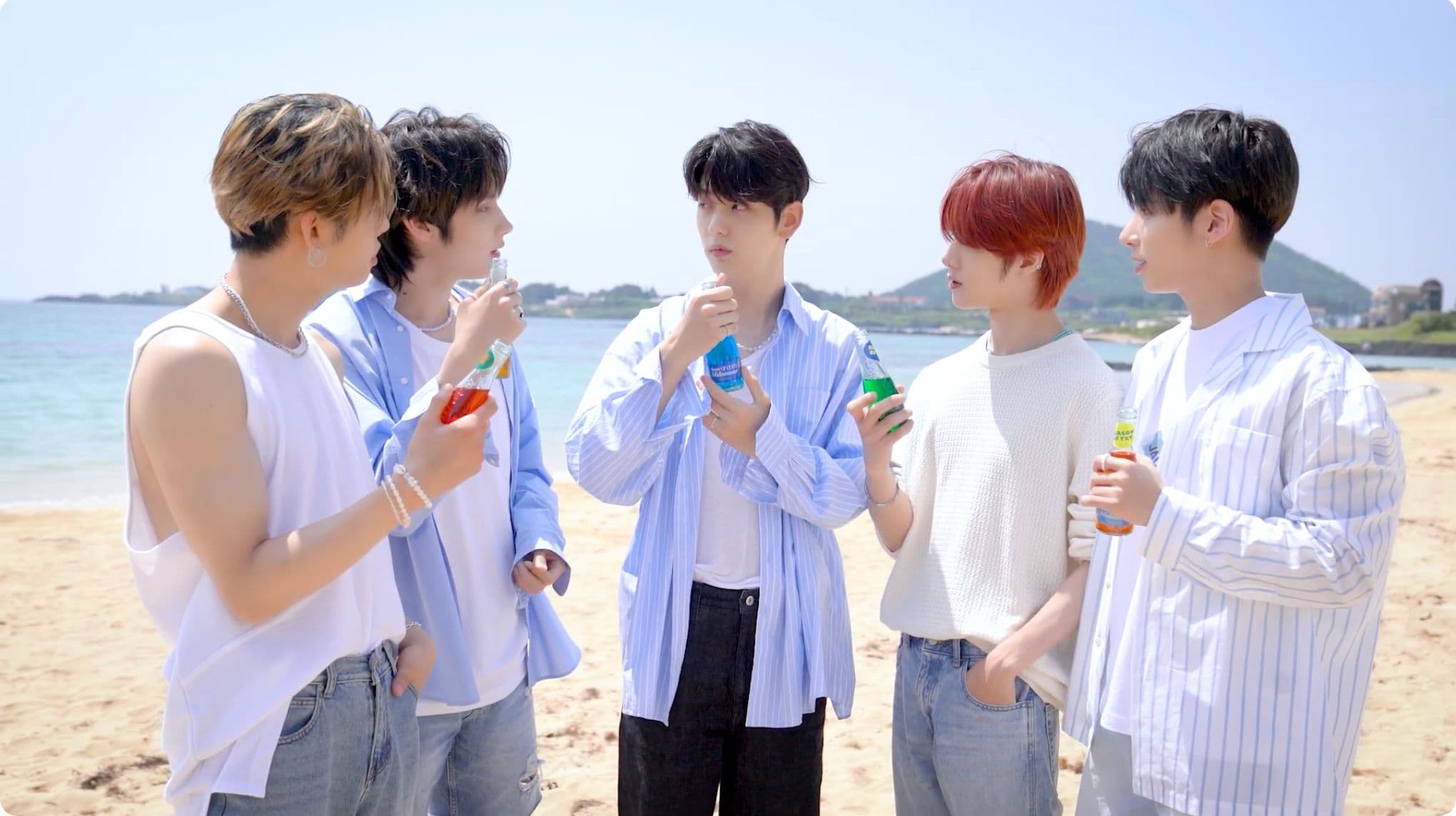 TXT 河道海灘（하도해변）