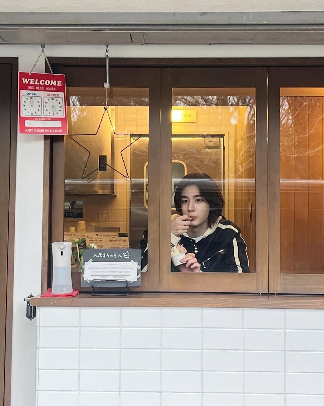 Jaehyun、Leehan冰淇淋店 - 圖片 2