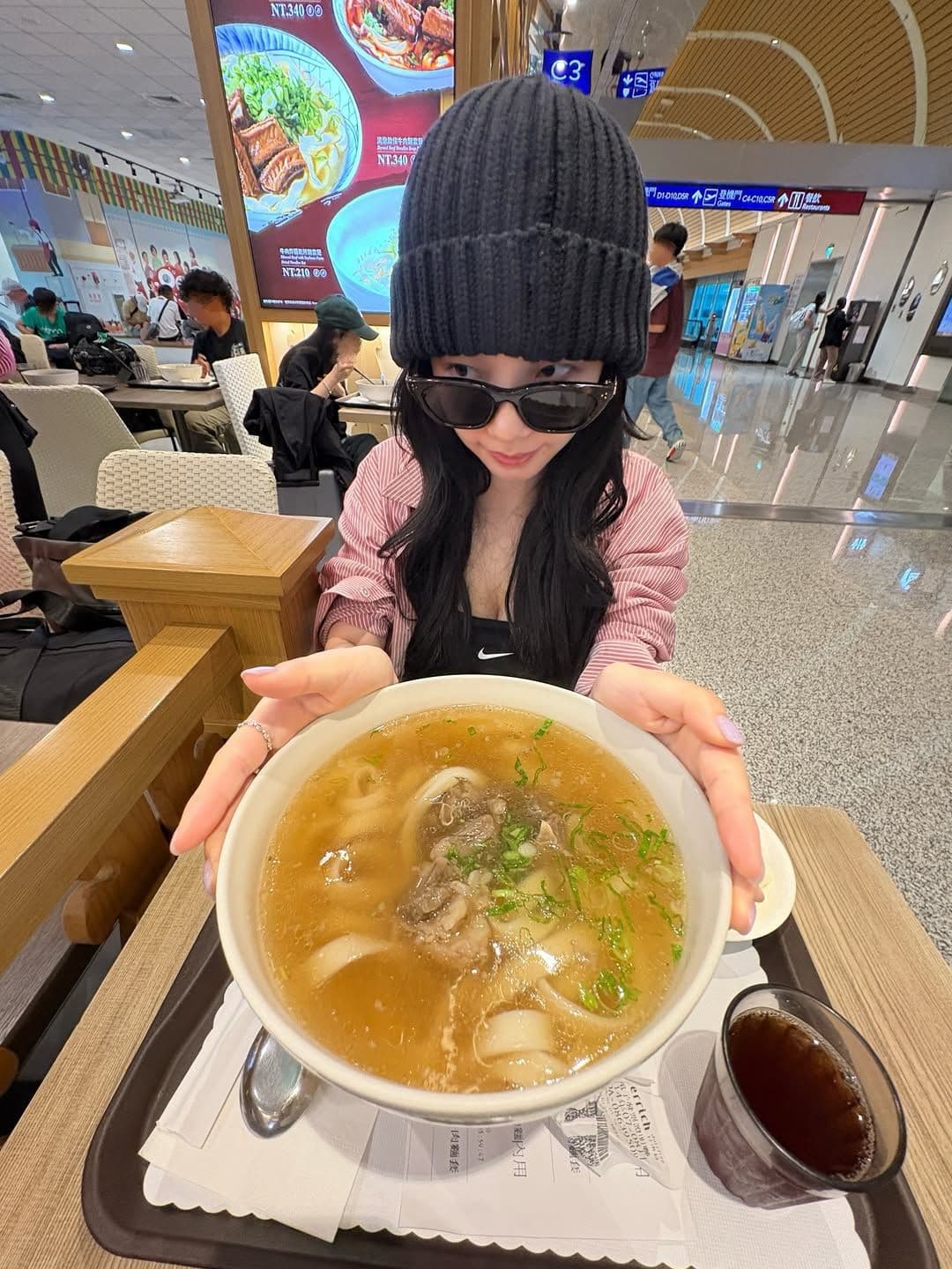 Karina 吃牛肉麵 - 圖片 2