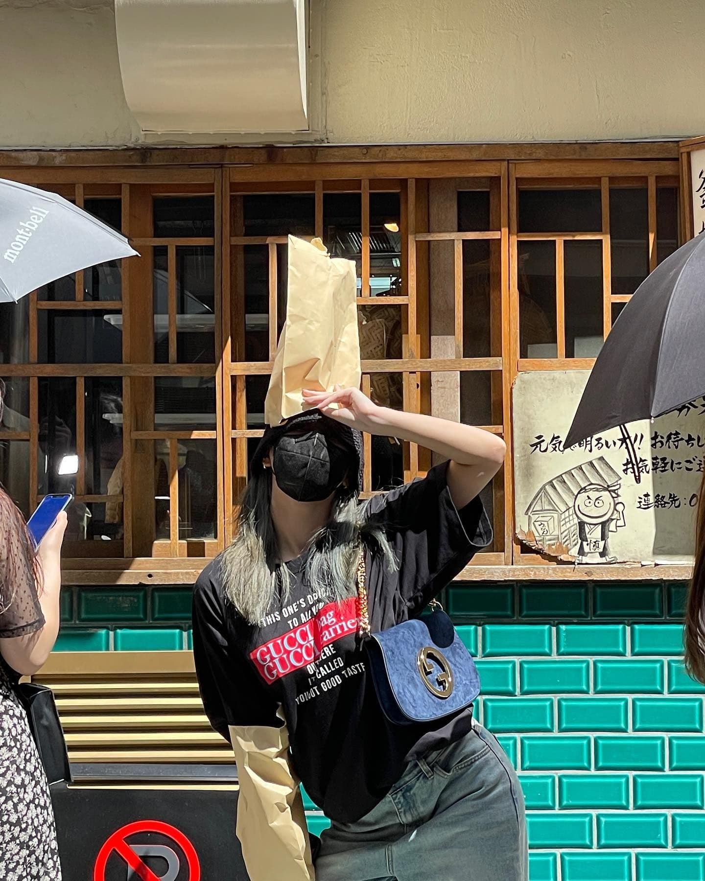 Momo 烏龍麵店門口